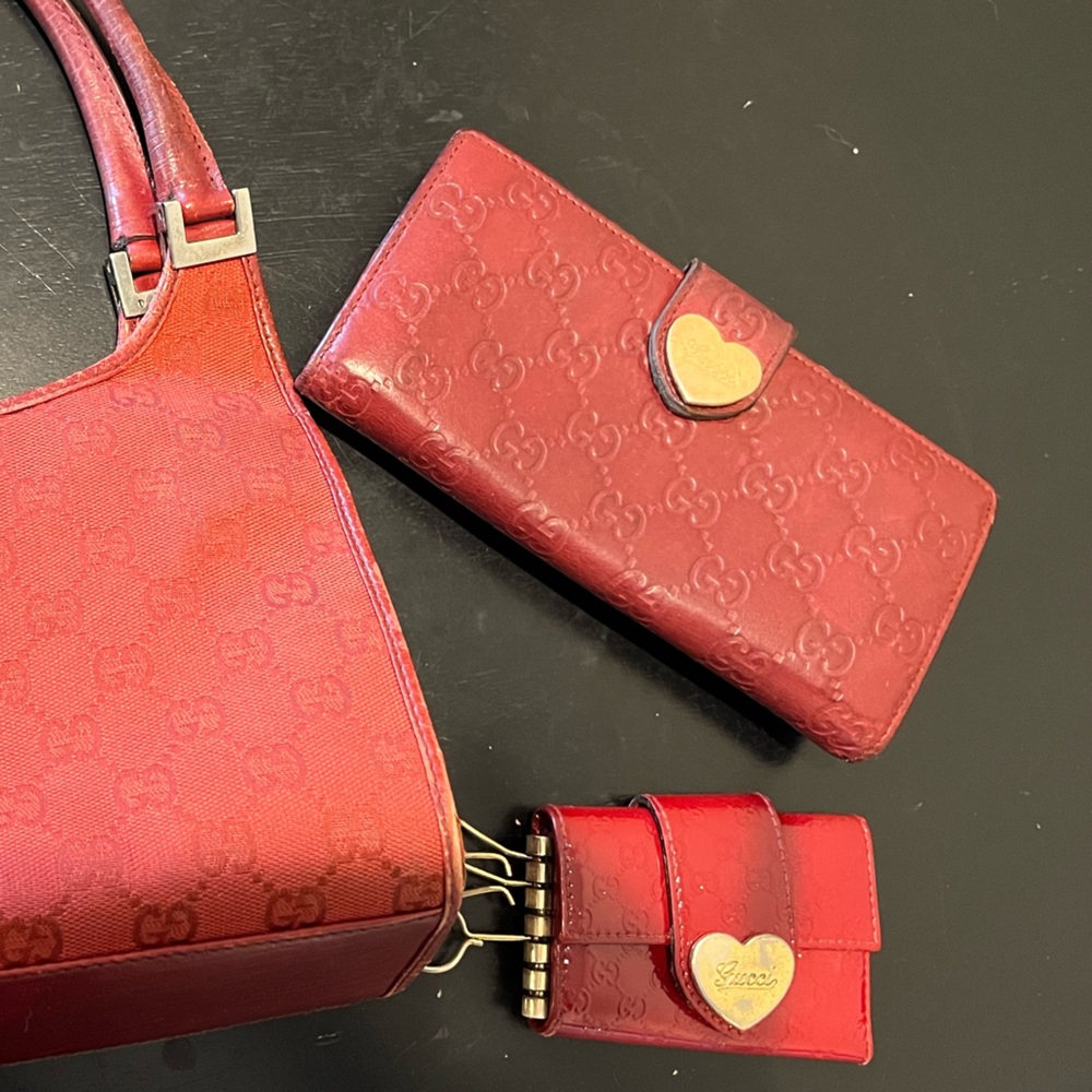 Red Long Guccissima Heart Snap Leather Wallet Bifold Monogram Leather Gold